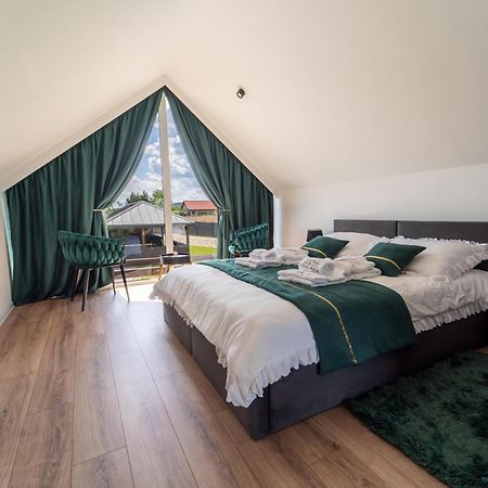 Village Resort Sauna & Jacuzzi & Netflix Tworkowa Dış mekan fotoğraf