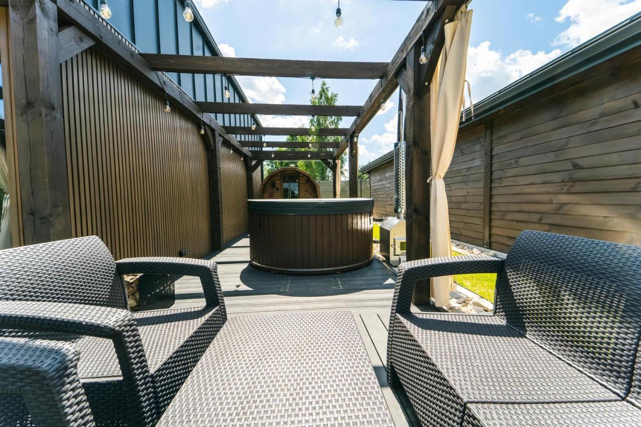 Village Resort Sauna & Jacuzzi & Netflix Tworkowa Dış mekan fotoğraf