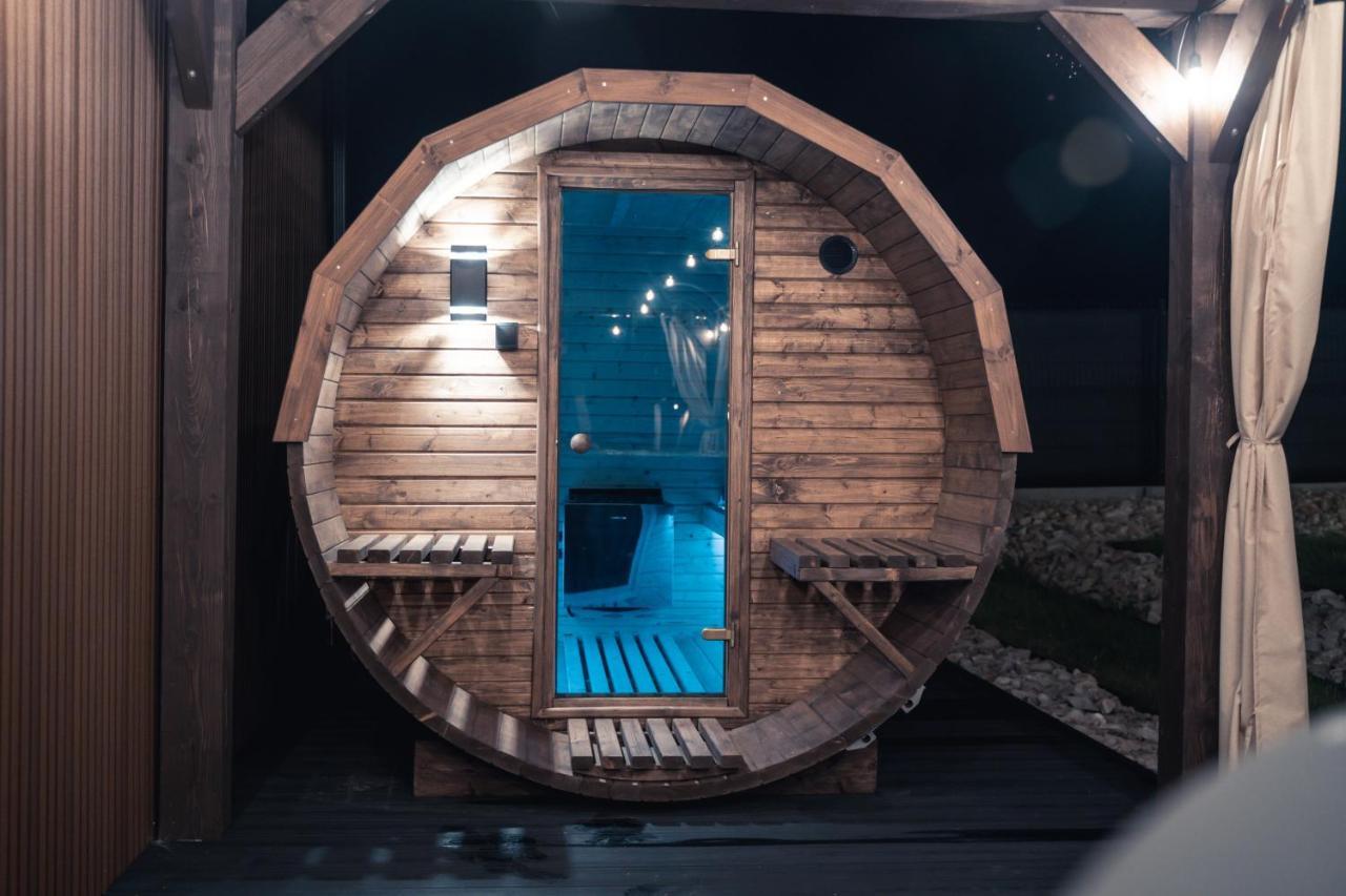 Village Resort Sauna & Jacuzzi & Netflix Tworkowa Dış mekan fotoğraf