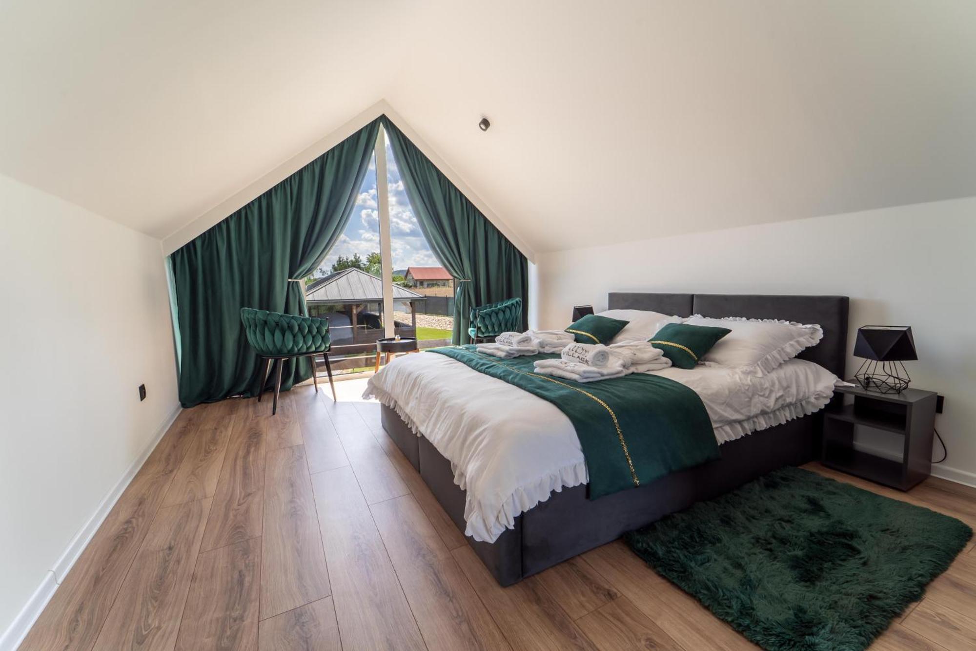 Village Resort Sauna & Jacuzzi & Netflix Tworkowa Dış mekan fotoğraf