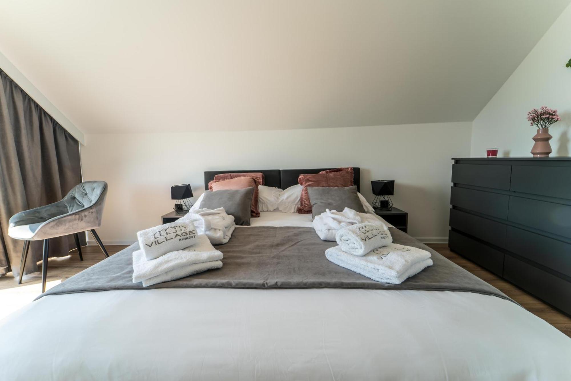 Village Resort Sauna & Jacuzzi & Netflix Tworkowa Oda fotoğraf